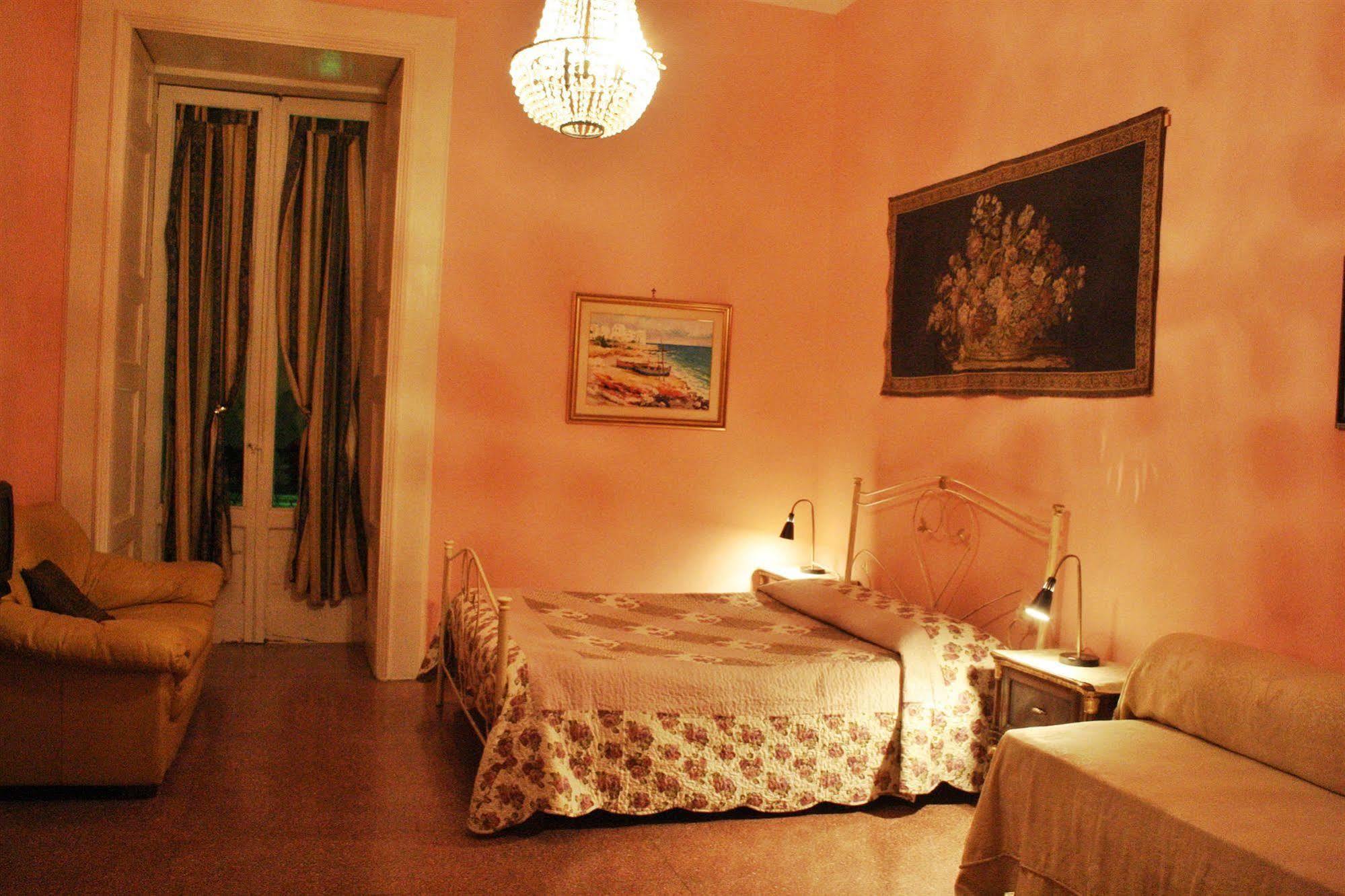 Palazzo Belli B&B Lecce Exterior photo